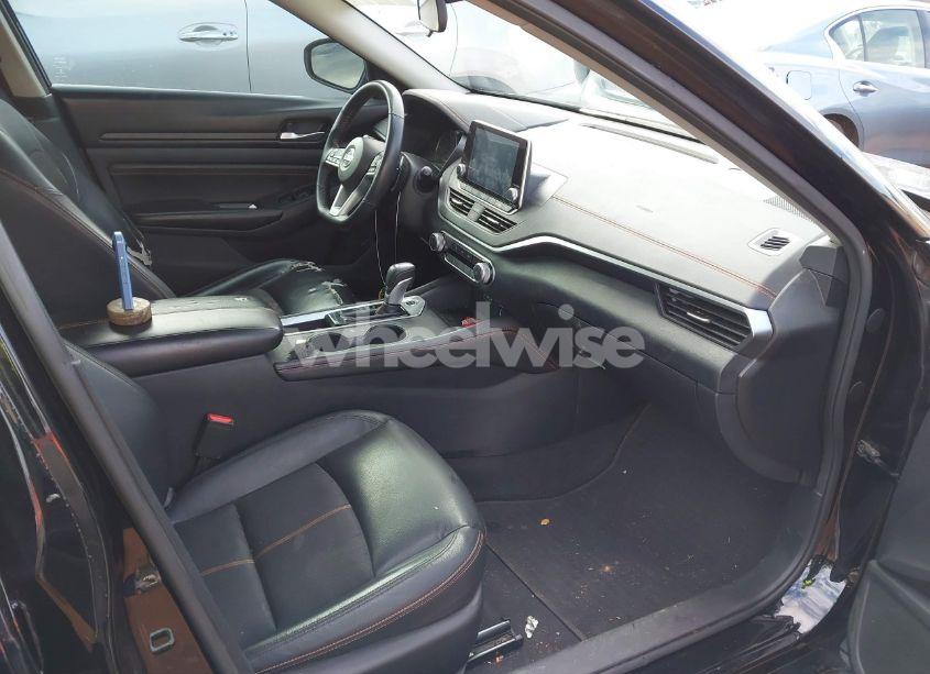 Photo 5 of 2021 Nissan Altima SR FWD (VIN 1N4BL4CVXMN406025)