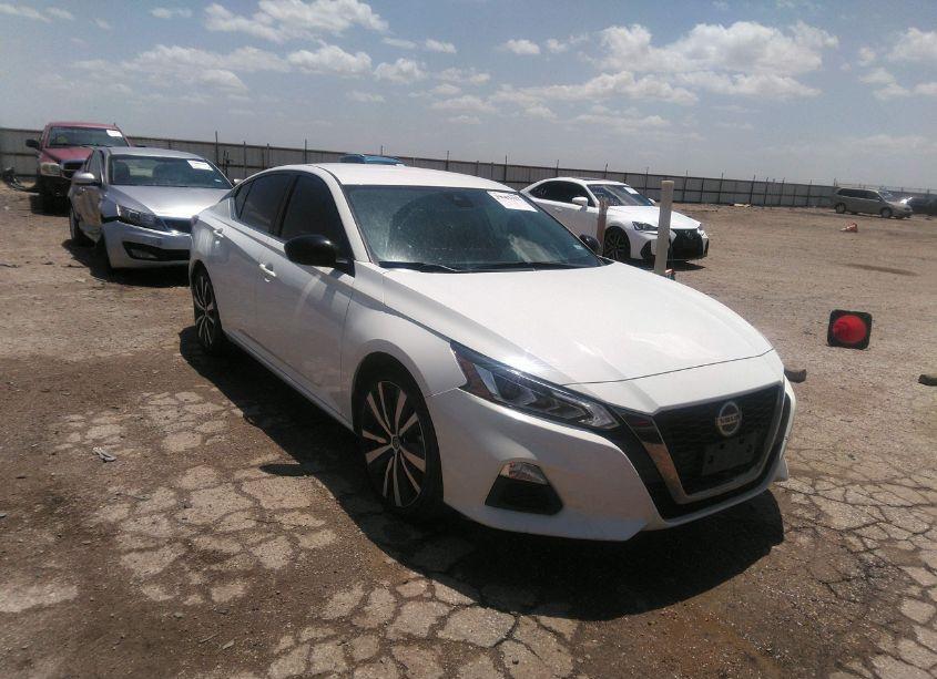 2021 Nissan Altima SR FWD (VIN 1N4BL4CVXMN413282) main photo