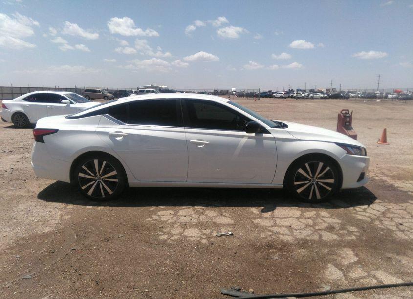 Photo 13 of 2021 Nissan Altima SR FWD (VIN 1N4BL4CVXMN413282)