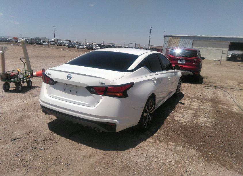 Photo 4 of 2021 Nissan Altima SR FWD (VIN 1N4BL4CVXMN413282)