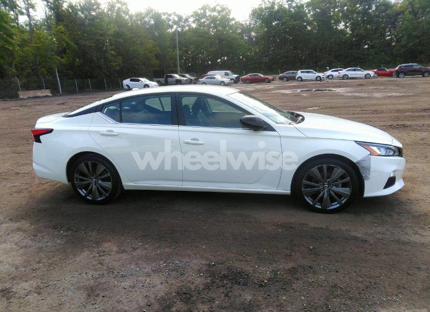 Photo 13 of 2022 Nissan Altima SR FWD (VIN 1N4BL4CVXNN311658)