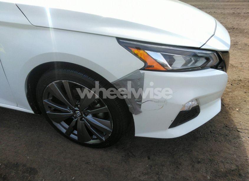 Photo 6 of 2022 Nissan Altima SR FWD (VIN 1N4BL4CVXNN311658)