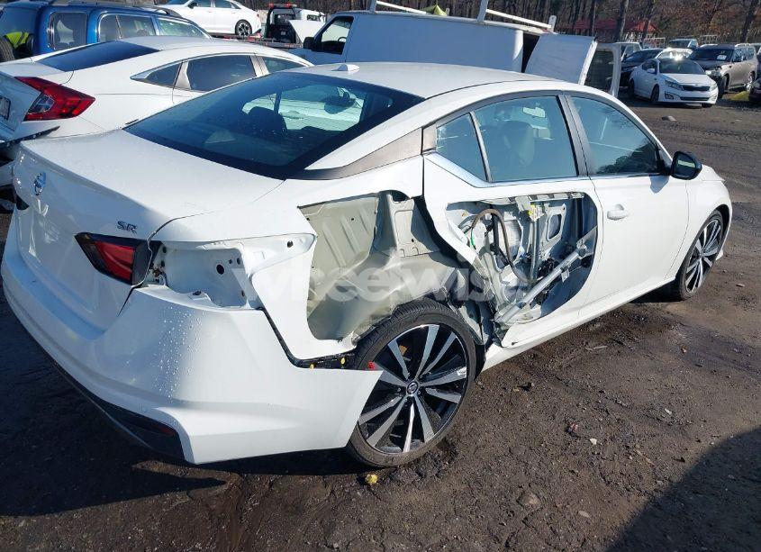 Photo 4 of 2022 Nissan Altima SR FWD (VIN 1N4BL4CVXNN331294)