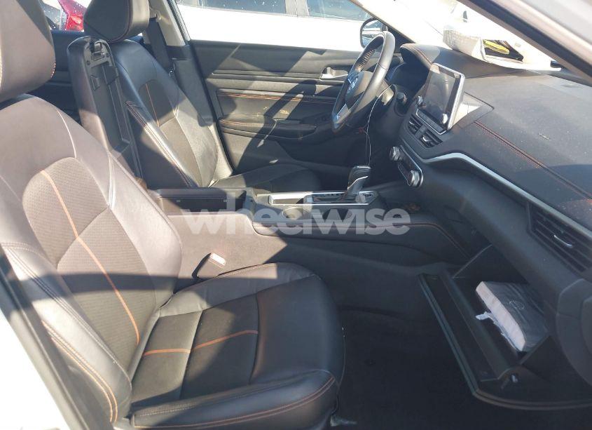 Photo 5 of 2022 Nissan Altima SR FWD (VIN 1N4BL4CVXNN331294)