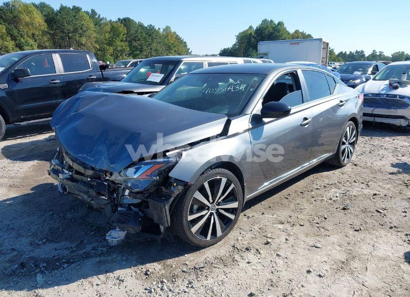 Photo 2 of 2022 Nissan Altima SR FWD (VIN 1N4BL4CVXNN343056)