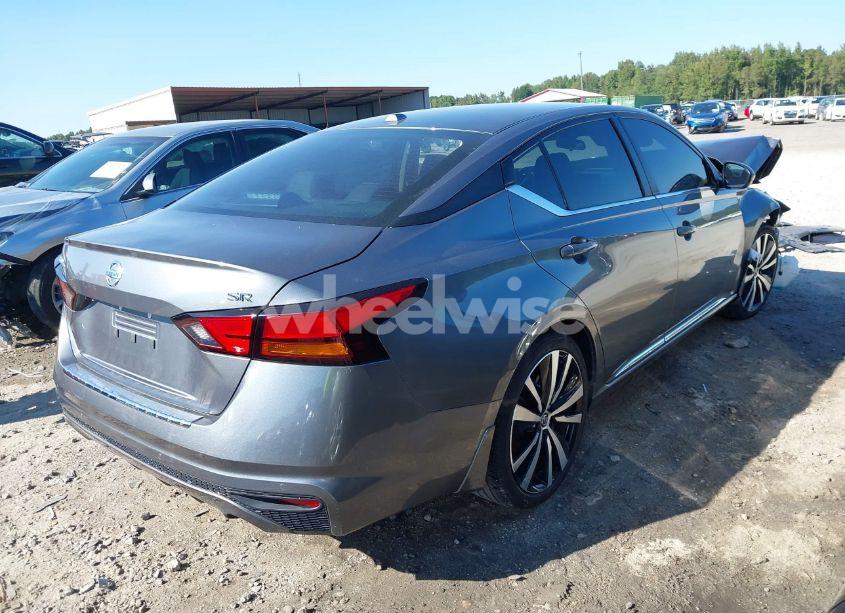 Photo 4 of 2022 Nissan Altima SR FWD (VIN 1N4BL4CVXNN343056)