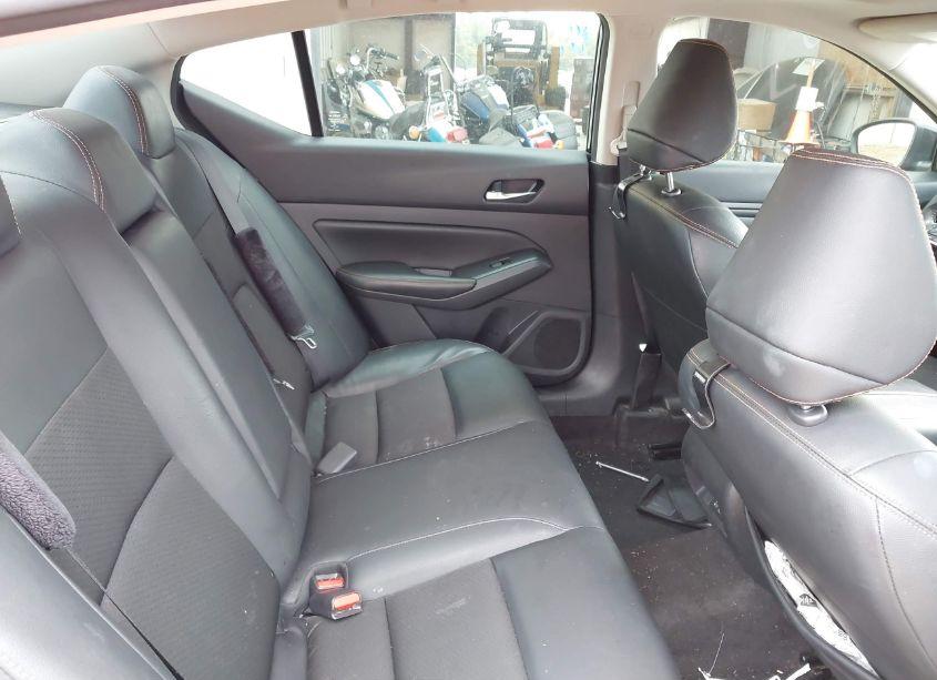 Photo 8 of 2022 Nissan Altima SR FWD (VIN 1N4BL4CVXNN360522)