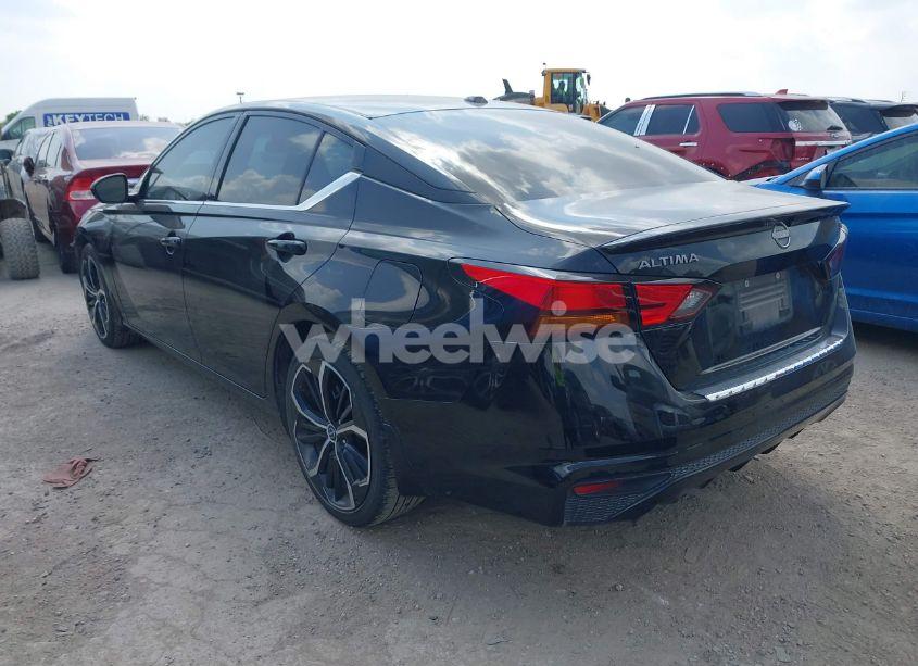 Photo 3 of 2023 Nissan Altima SR FWD (VIN 1N4BL4CVXPN303417)