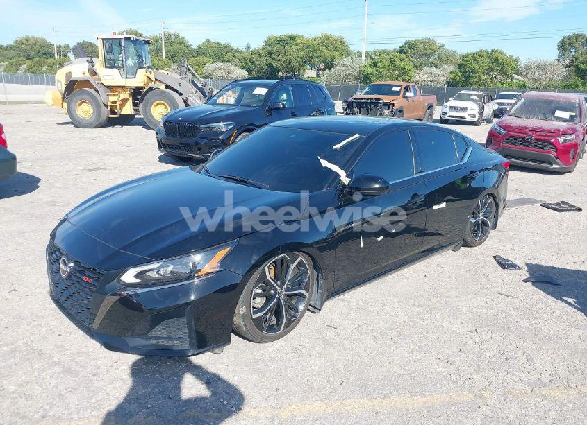 Photo 2 of 2024 Nissan Altima SR FWD (VIN 1N4BL4CVXRN312251)