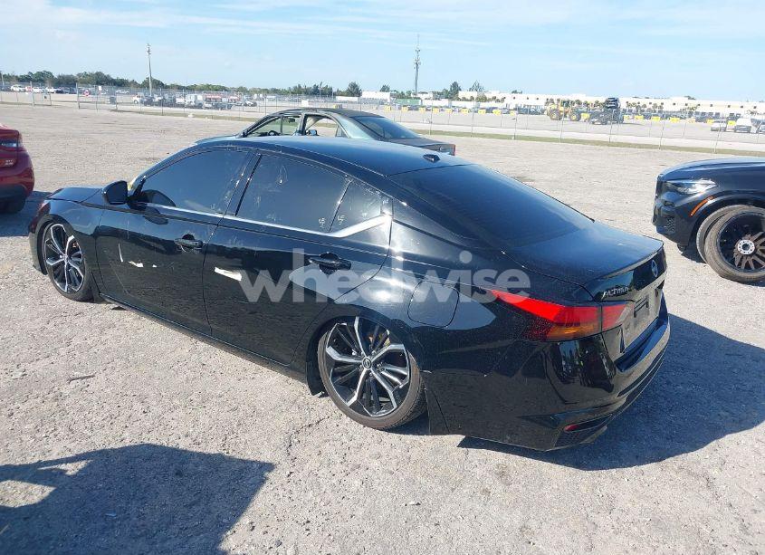 Photo 3 of 2024 Nissan Altima SR FWD (VIN 1N4BL4CVXRN312251)