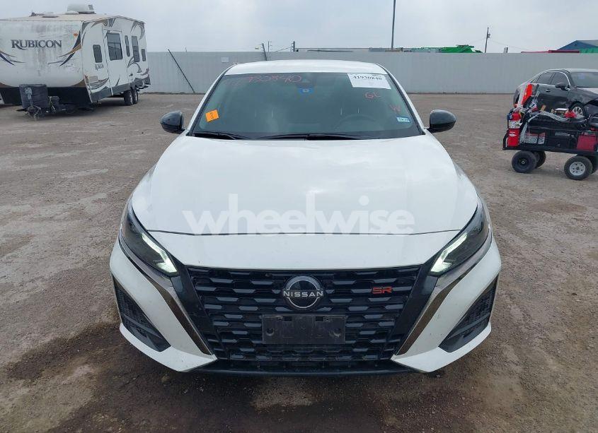 Photo 12 of 2024 Nissan Altima SR FWD (VIN 1N4BL4CVXRN315599)