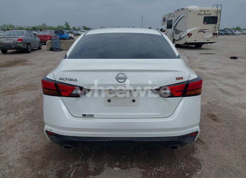 Photo 16 of 2024 Nissan Altima SR FWD (VIN 1N4BL4CVXRN315599)