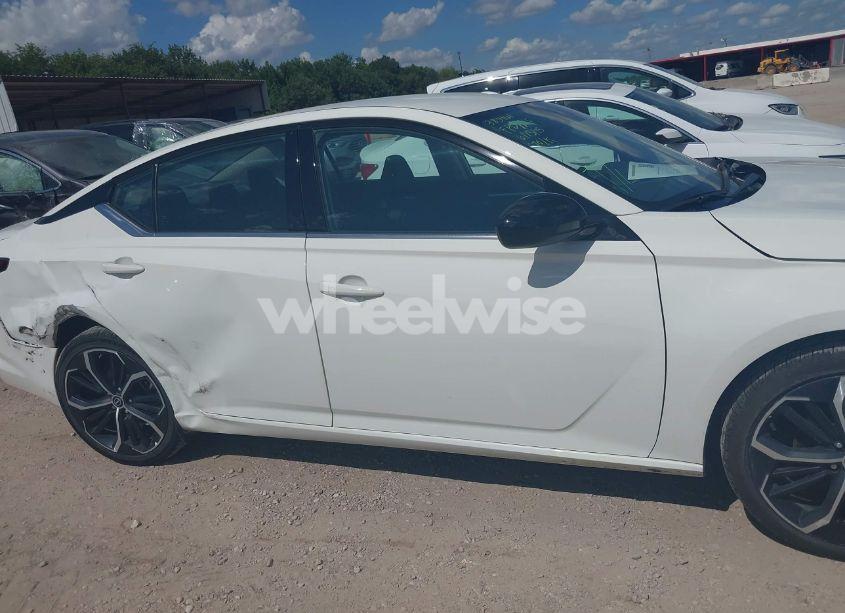 Photo 13 of 2024 Nissan Altima SR FWD (VIN 1N4BL4CVXRN367444)