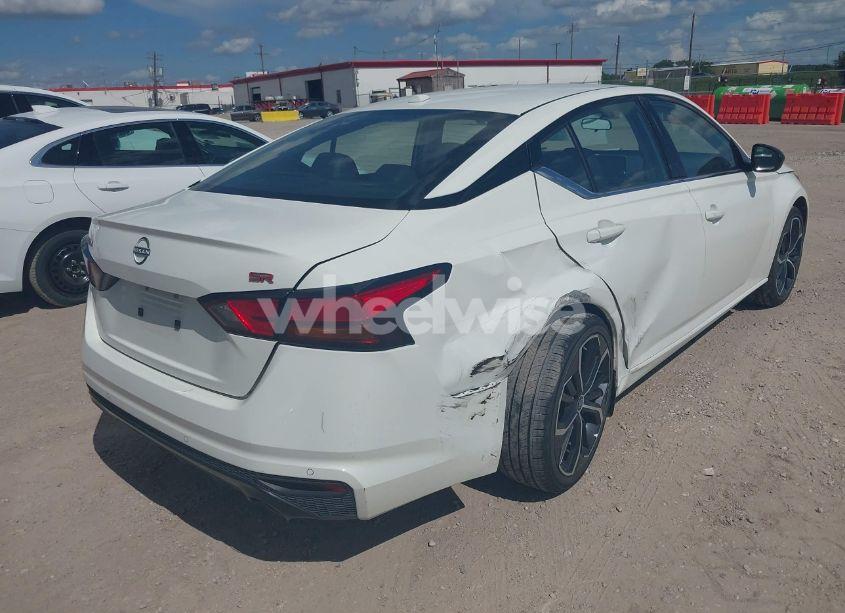 Photo 4 of 2024 Nissan Altima SR FWD (VIN 1N4BL4CVXRN367444)