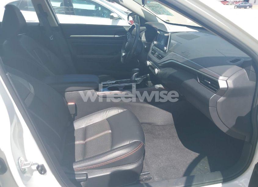 Photo 5 of 2024 Nissan Altima SR FWD (VIN 1N4BL4CVXRN367444)