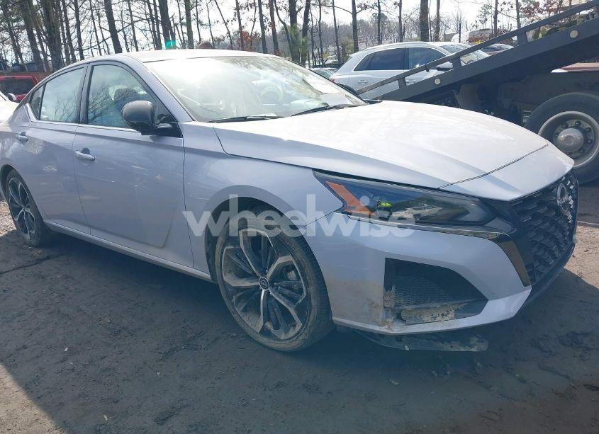 2024 Nissan Altima SR FWD (VIN 1N4BL4CVXRN370747) main photo