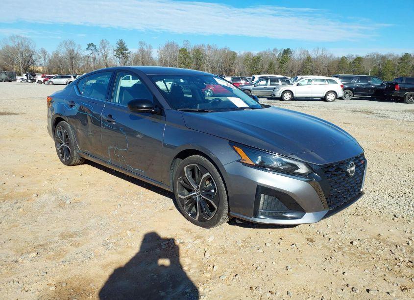 2024 Nissan Altima SR FWD (VIN 1N4BL4CVXRN386382) main photo