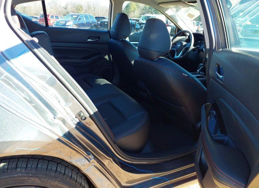 Photo 8 of 2024 Nissan Altima SR FWD (VIN 1N4BL4CVXRN386382)