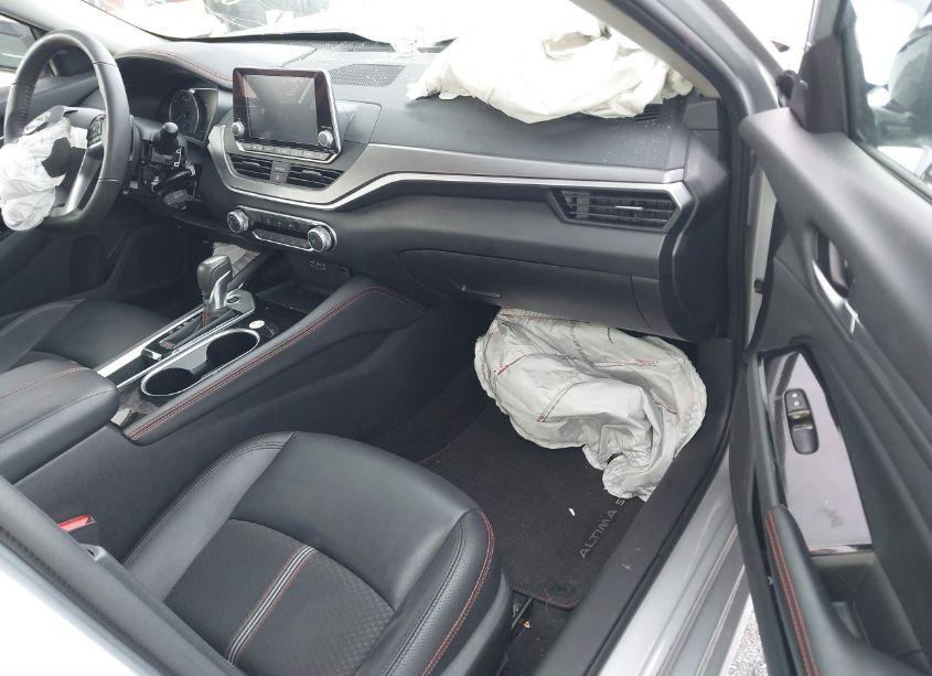 Photo 5 of 2024 Nissan Altima SR FWD (VIN 1N4BL4CVXRN393154)