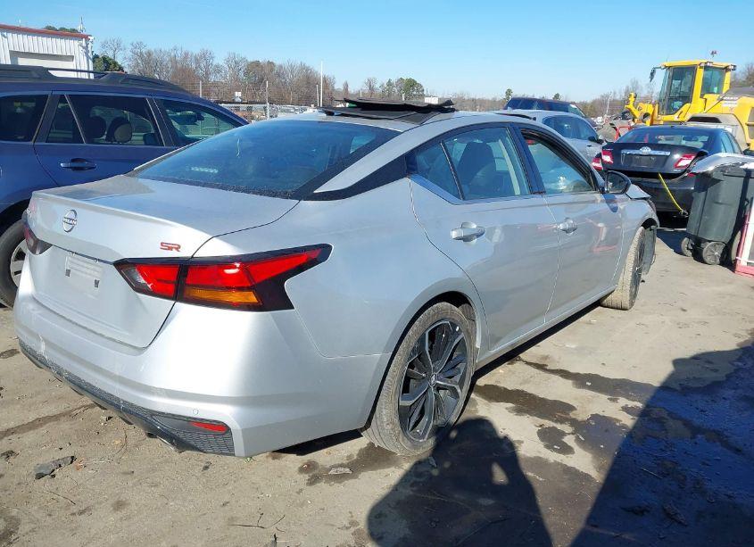 Photo 4 of 2024 Nissan Altima SR FWD (VIN 1N4BL4CVXRN399455)