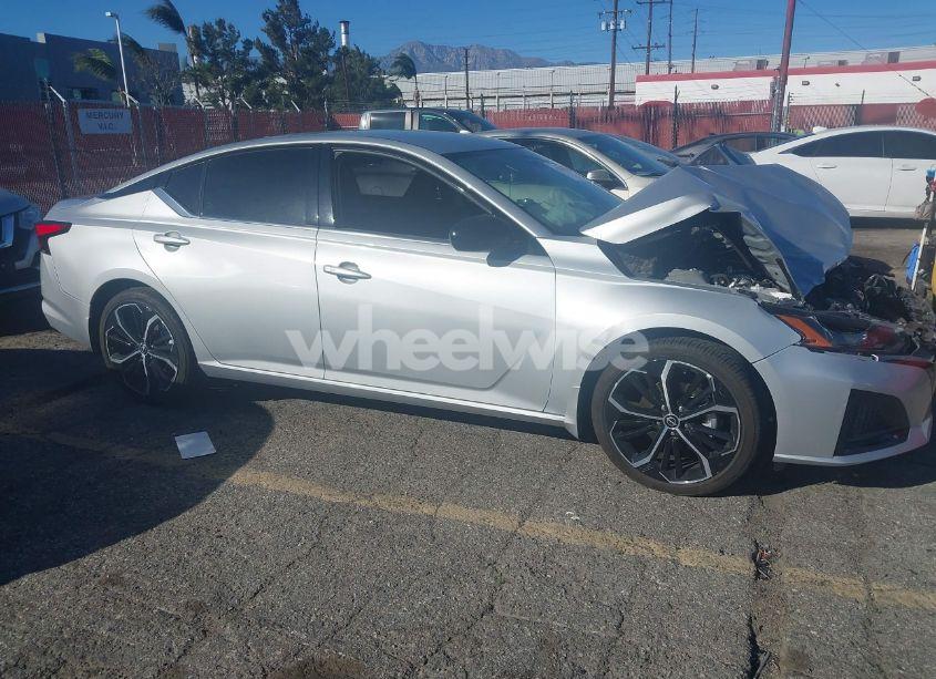 Photo 13 of 2024 Nissan Altima SR FWD (VIN 1N4BL4CVXRN416397)