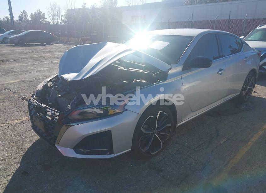 Photo 2 of 2024 Nissan Altima SR FWD (VIN 1N4BL4CVXRN416397)