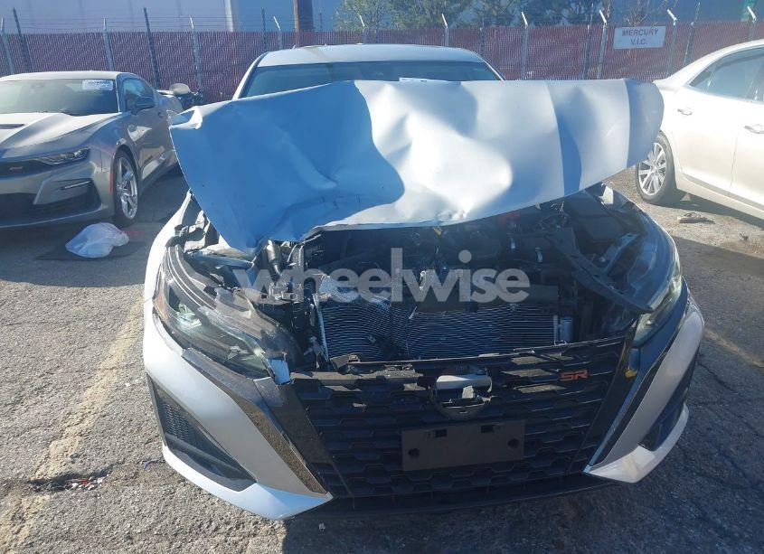 Photo 6 of 2024 Nissan Altima SR FWD (VIN 1N4BL4CVXRN416397)