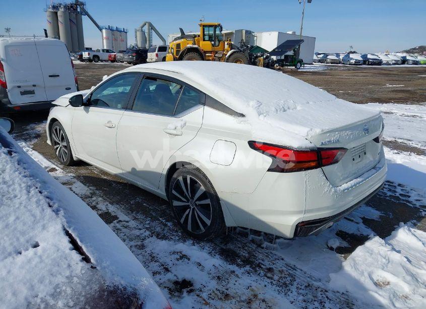 Photo 3 of 2019 Nissan Altima 2.5 SR (VIN 1N4BL4CW0KC182555)