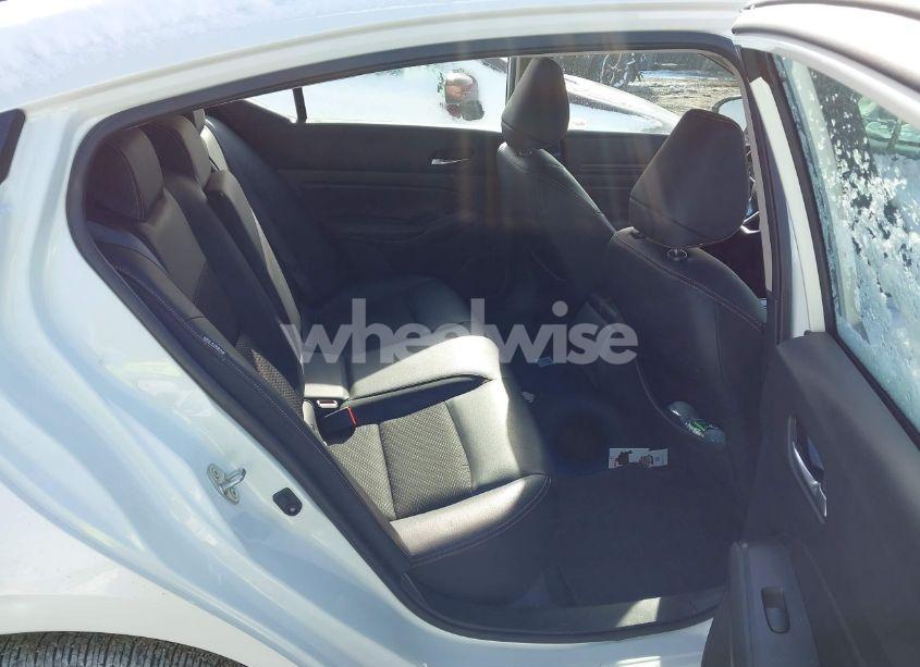 Photo 8 of 2019 Nissan Altima 2.5 SR (VIN 1N4BL4CW0KC182555)