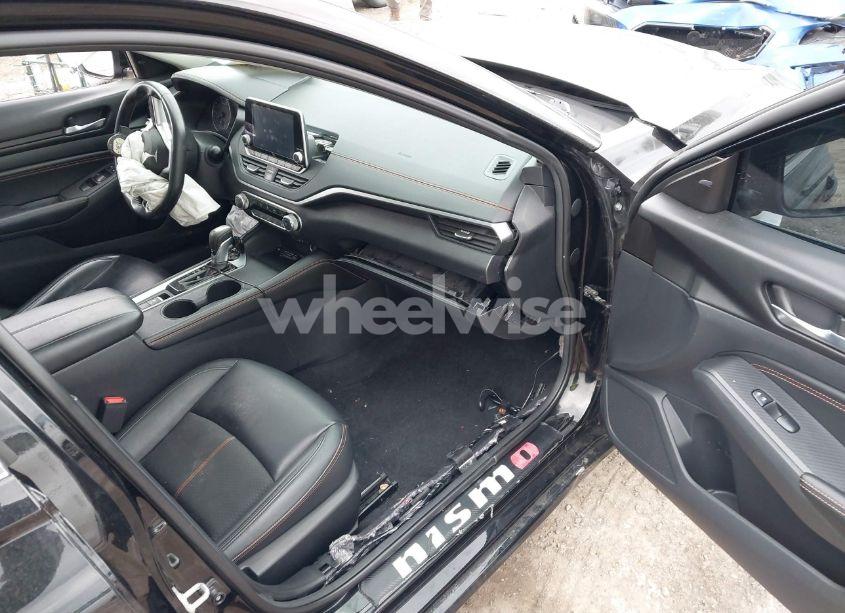 Photo 5 of 2019 Nissan Altima 2.5 SR (VIN 1N4BL4CW0KN303797)