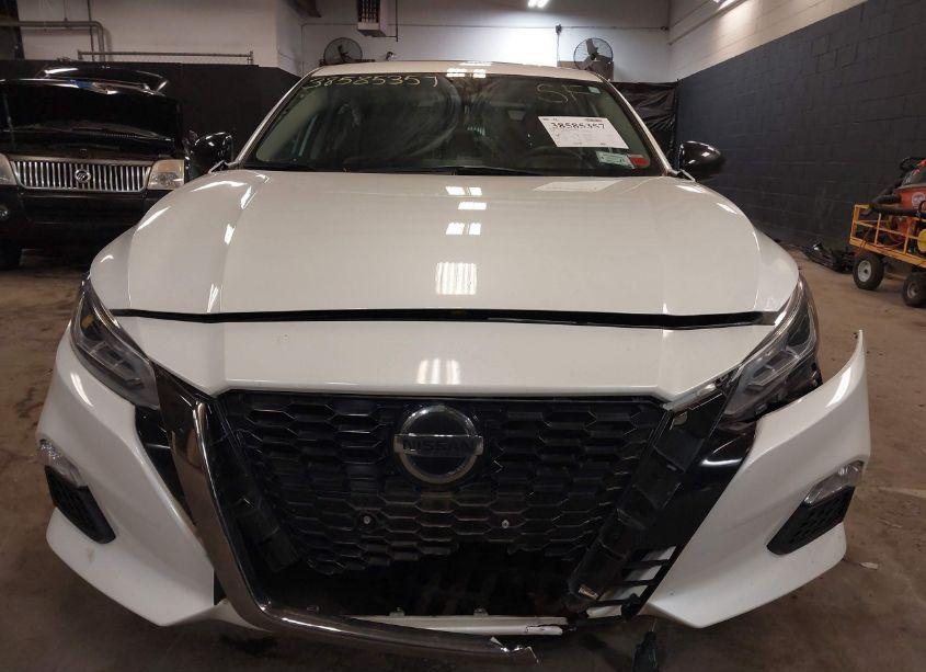 Photo 12 of 2020 Nissan Altima SR INTELLIGENT AWD (VIN 1N4BL4CW0LC131638)