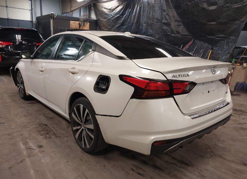 Photo 3 of 2020 Nissan Altima SR INTELLIGENT AWD (VIN 1N4BL4CW0LC131638)