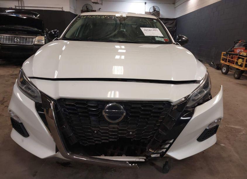 Photo 6 of 2020 Nissan Altima SR INTELLIGENT AWD (VIN 1N4BL4CW0LC131638)