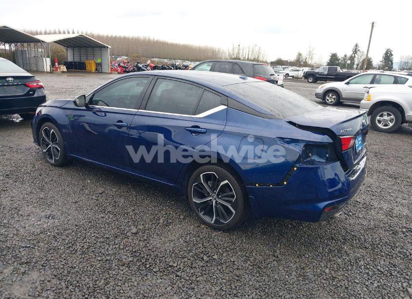 Photo 3 of 2023 Nissan Altima SR INTELLIGENT AWD (VIN 1N4BL4CW0PN300941)