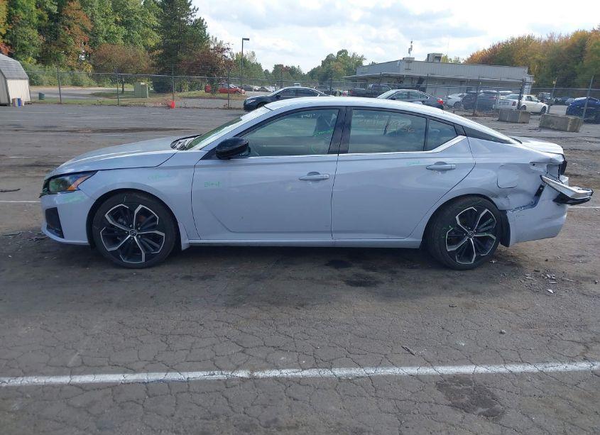 Photo 14 of 2024 Nissan Altima SR INTELLIGENT AWD (VIN 1N4BL4CW0RN310338)