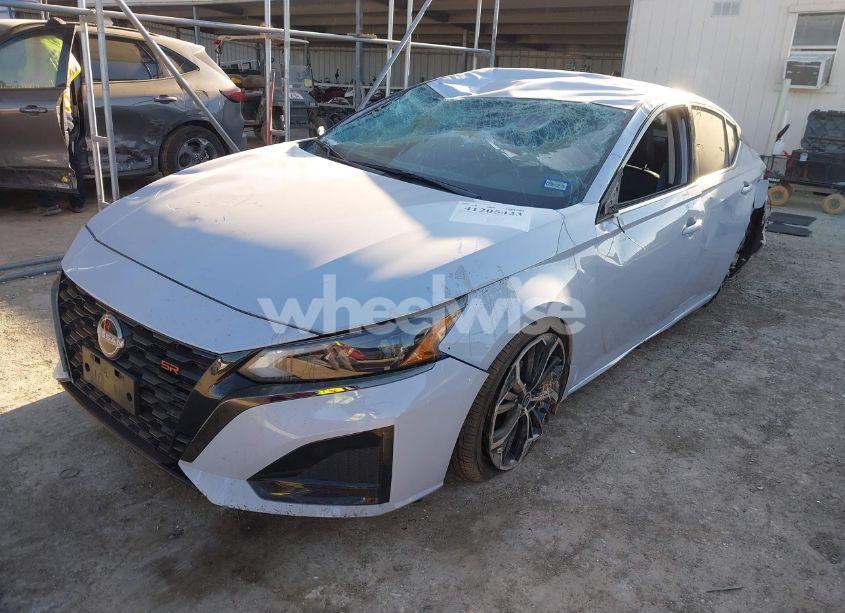 Photo 2 of 2024 Nissan Altima SR INTELLIGENT AWD (VIN 1N4BL4CW0RN338110)