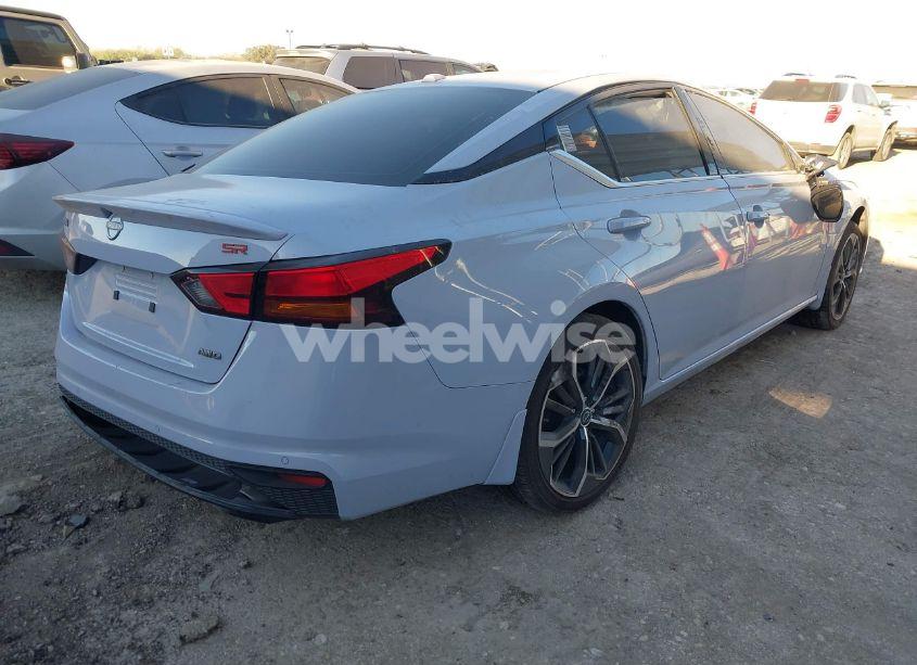 Photo 4 of 2024 Nissan Altima SR INTELLIGENT AWD (VIN 1N4BL4CW0RN338110)