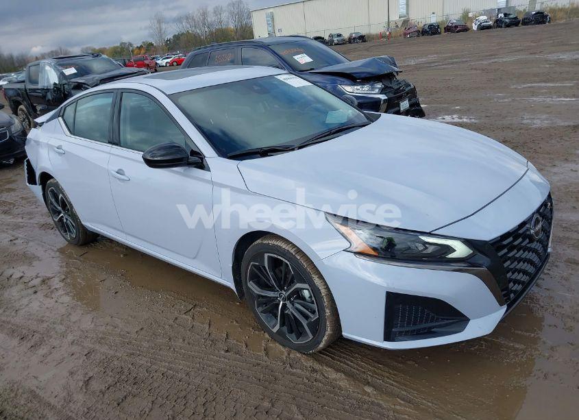 2024 Nissan Altima SR INTELLIGENT AWD (VIN 1N4BL4CW0RN362889) main photo