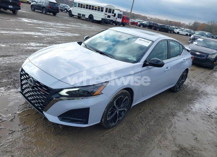 Photo 2 of 2024 Nissan Altima SR INTELLIGENT AWD (VIN 1N4BL4CW0RN362889)