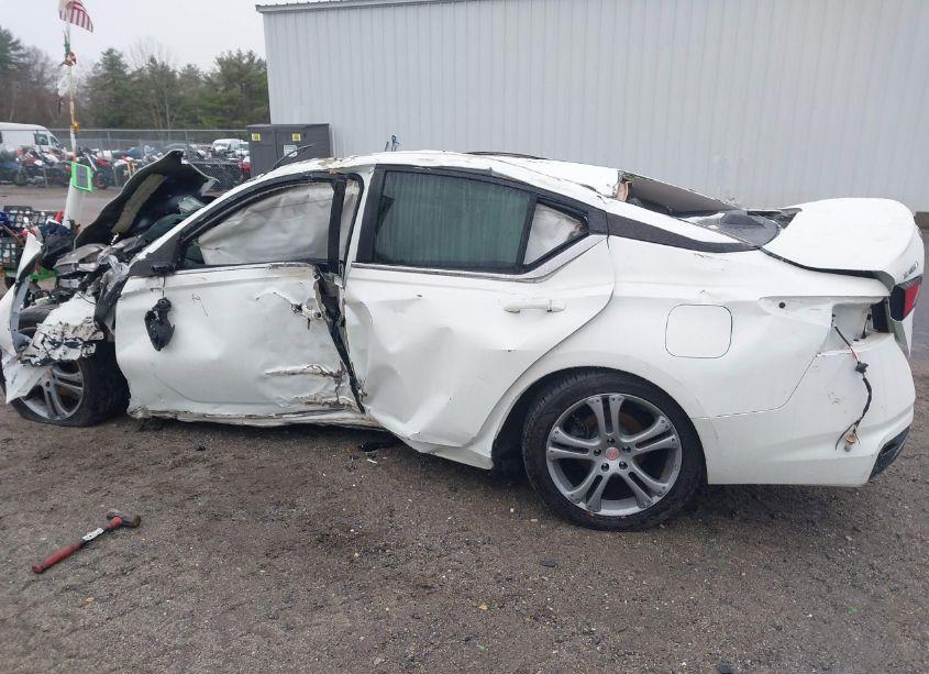 Photo 14 of 2019 Nissan Altima 2.5 SR (VIN 1N4BL4CW1KC213442)