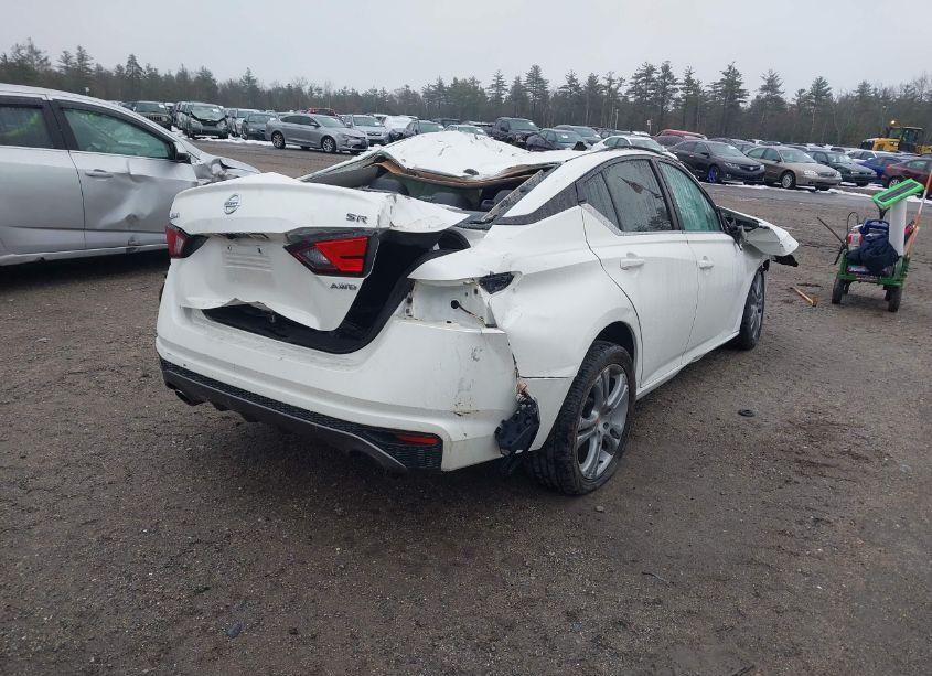 Photo 4 of 2019 Nissan Altima 2.5 SR (VIN 1N4BL4CW1KC213442)