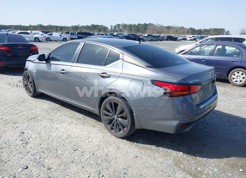 Photo 3 of 2019 Nissan Altima 2.5 SR (VIN 1N4BL4CW1KN305882)