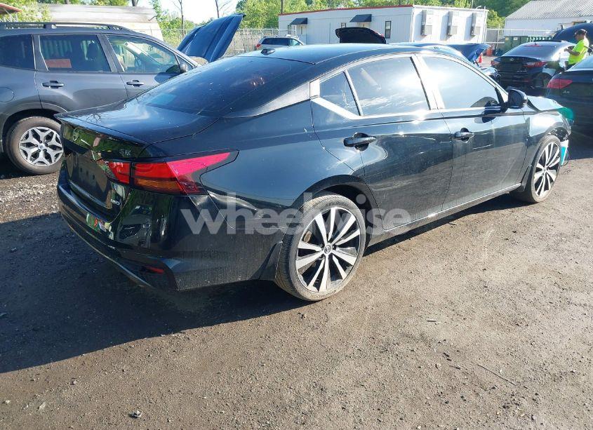 Photo 4 of 2019 Nissan Altima 2.5 SR (VIN 1N4BL4CW1KN311083)