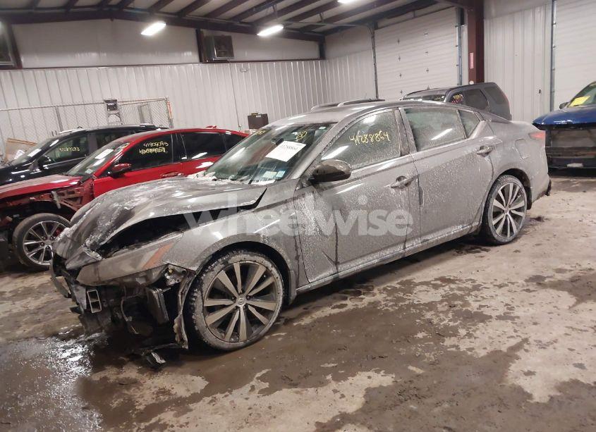 Photo 2 of 2020 Nissan Altima SR INTELLIGENT AWD (VIN 1N4BL4CW1LC172408)