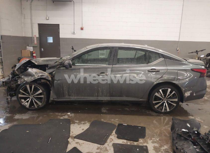 Photo 15 of 2021 Nissan Altima SR INTELLIGENT AWD (VIN 1N4BL4CW1MN417682)