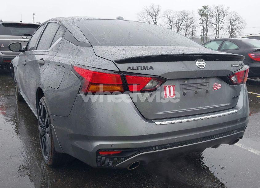 Photo 3 of 2022 Nissan Altima SR INTELLIGENT AWD (VIN 1N4BL4CW1NN314778)
