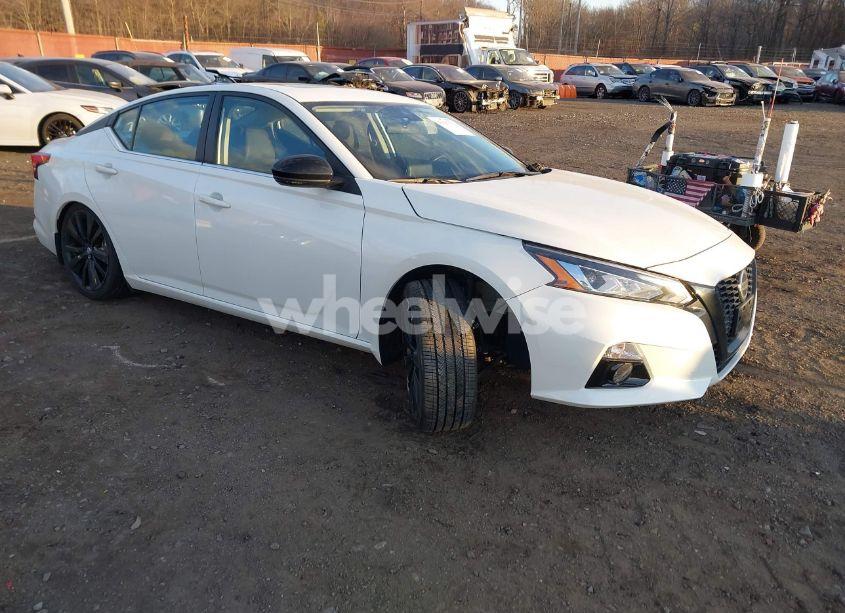 2022 Nissan Altima SR INTELLIGENT AWD (VIN 1N4BL4CW1NN340846) main photo