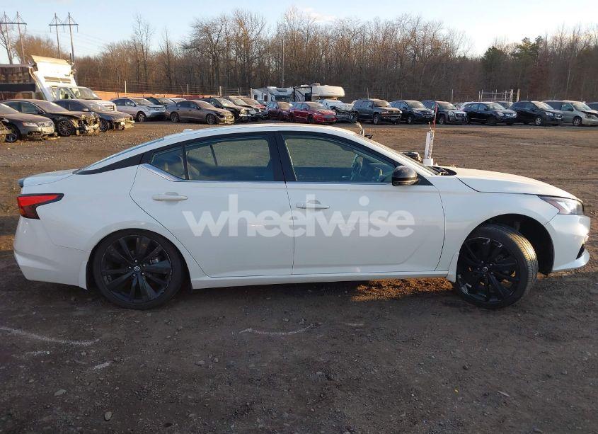 Photo 13 of 2022 Nissan Altima SR INTELLIGENT AWD (VIN 1N4BL4CW1NN340846)