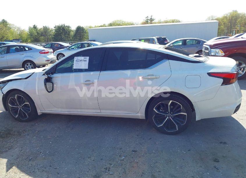 Photo 14 of 2023 Nissan Altima SR INTELLIGENT AWD (VIN 1N4BL4CW1PN359254)