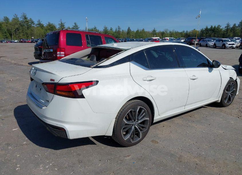 Photo 4 of 2023 Nissan Altima SR INTELLIGENT AWD (VIN 1N4BL4CW1PN359254)